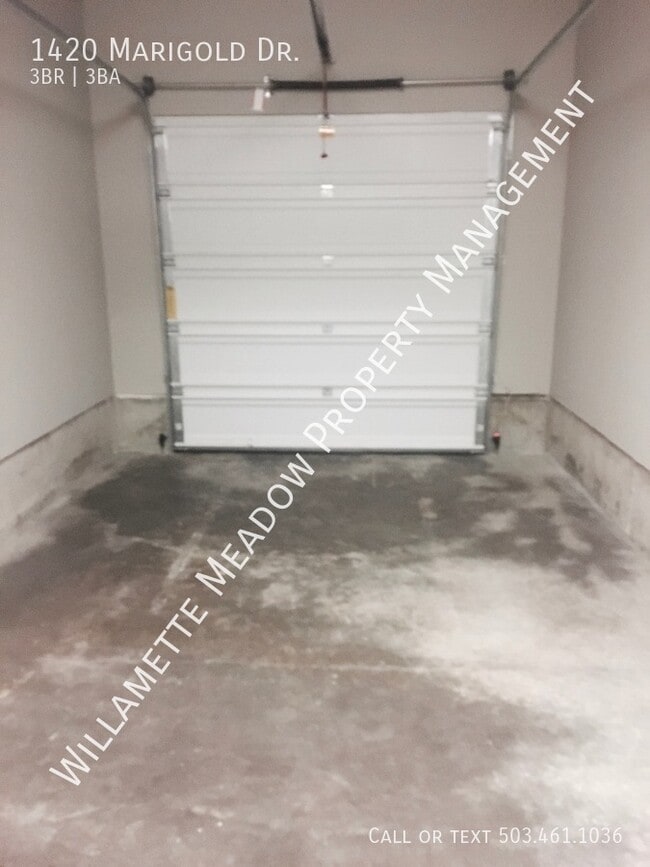 Building Photo - 1420 Marigold Dr