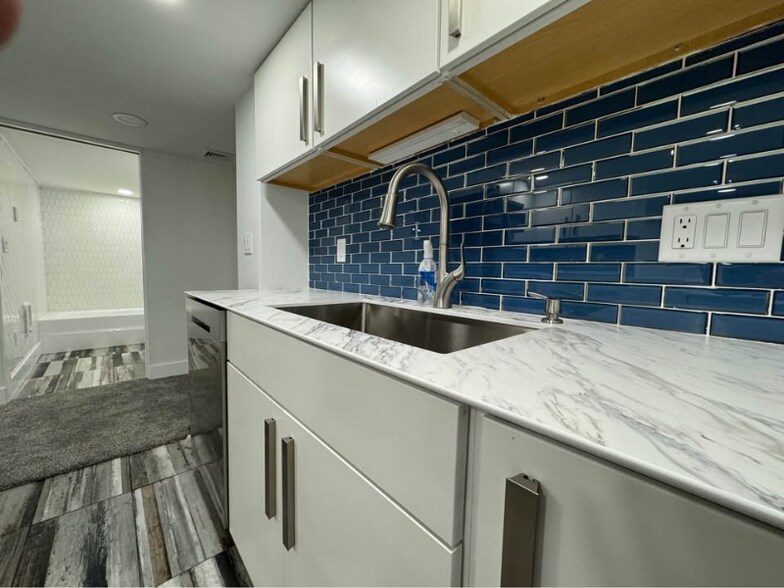 Building Photo - 25 6th St