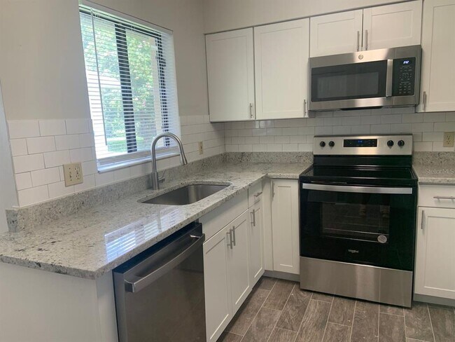 Building Photo - 19 Watermill Pl