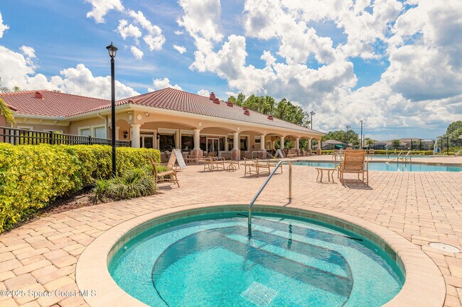Building Photo - 1442 Areca Palm Dr