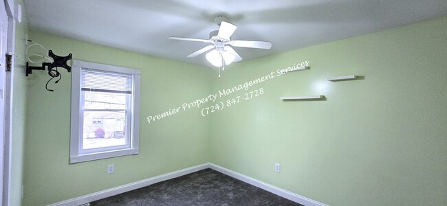 Building Photo - 509 Old Zelienople Rd