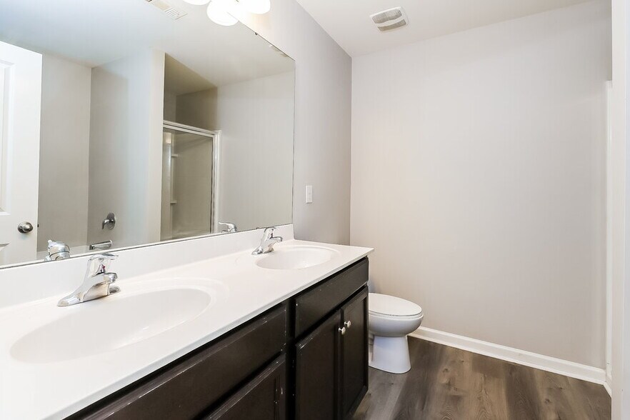 Building Photo - 6639 Broad Valley Ct