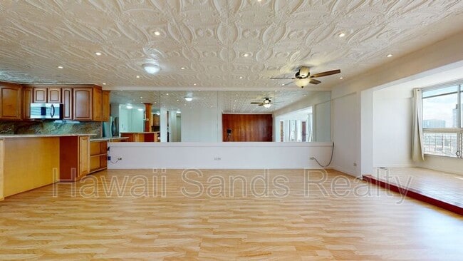 Building Photo - 1717 Ala Wai Blvd