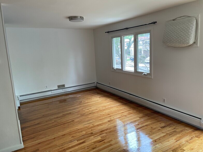 Dining room - 29 Monroe Pl
