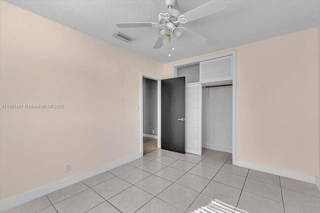Building Photo - 5250 SW 4th Ct