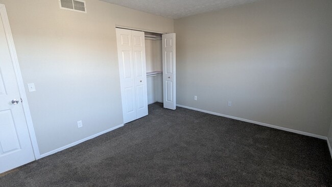 Building Photo - MN Cedar Village (859)