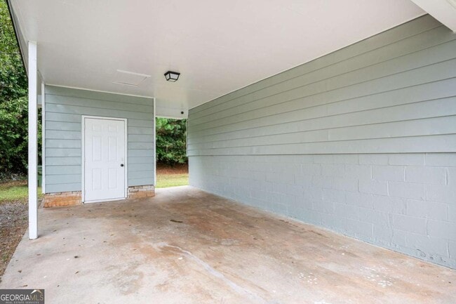 Building Photo - 3801 Hogan Rd SW