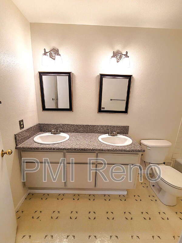 Building Photo - 6403 Meadow Country Dr