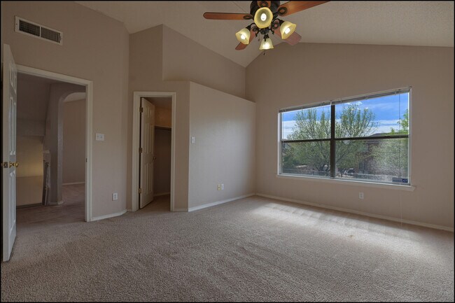 Building Photo - 7456 Luz De Lumbre Ave