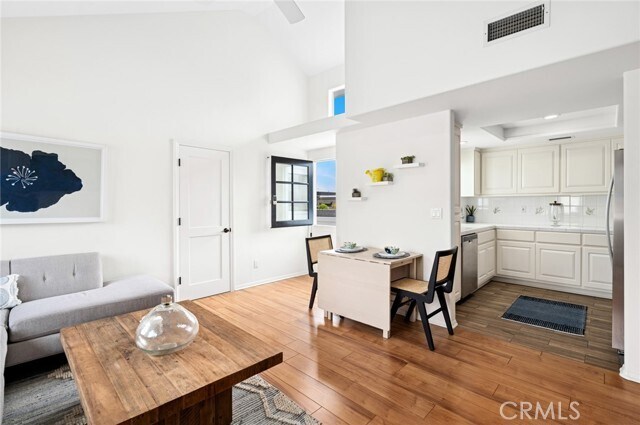 Building Photo - 117 Marine Ave