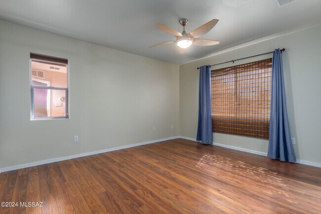 Building Photo - 1599 W Homecoming Way