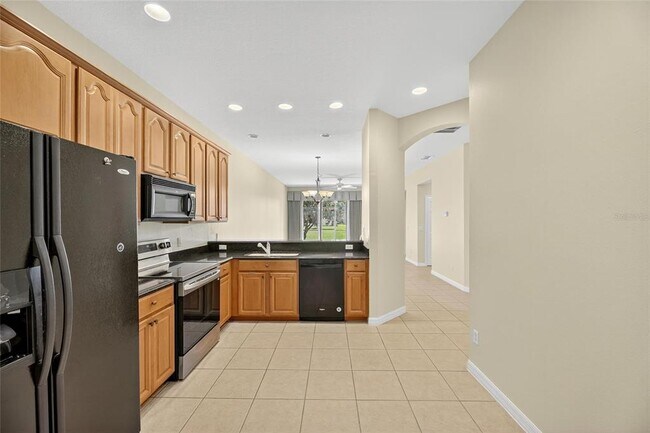 Building Photo - 5845 Sunset Falls Dr