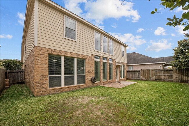 Building Photo - 13018 Orchard Green Dr