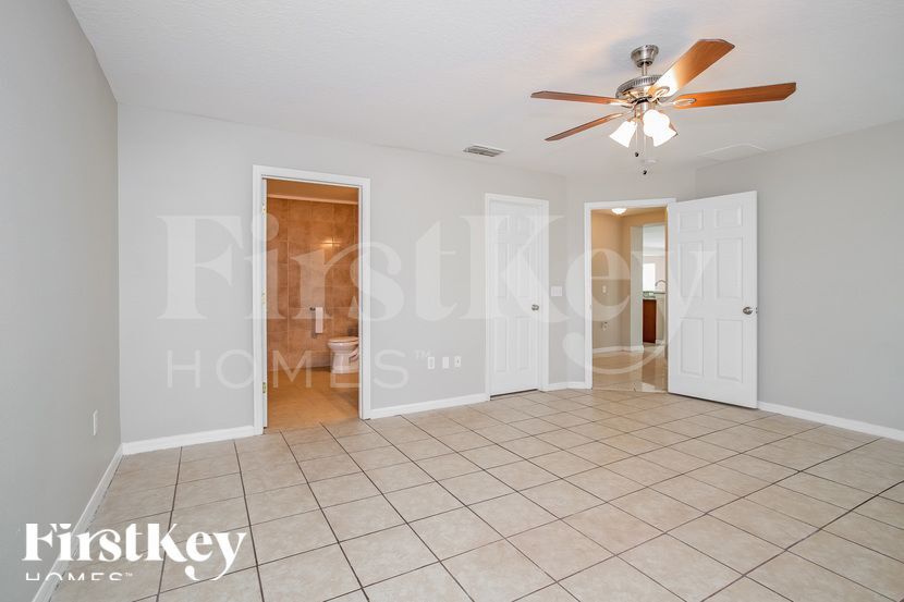 Building Photo - 1932 Michigan Ct