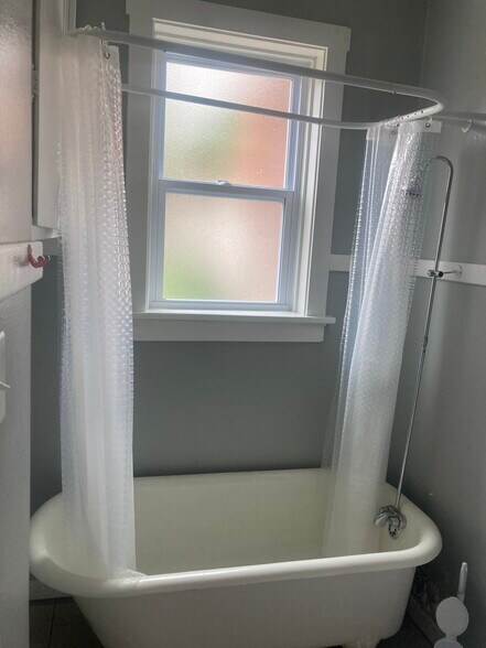 Building Photo - 4233 Meramec St