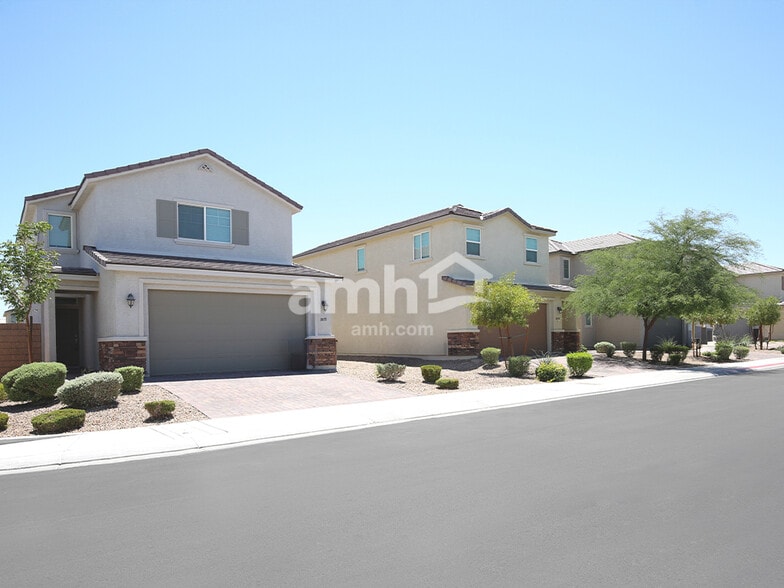 Building Photo - 1910 Macchia Ave