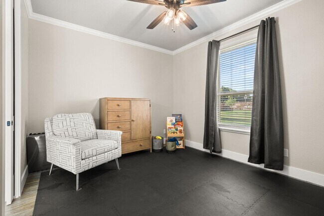 Building Photo - 3020 Keifer Marshall Dr