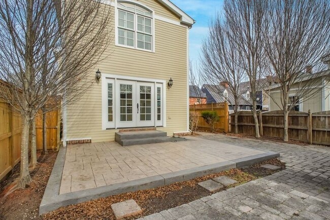 Building Photo - 204 Fauquier St