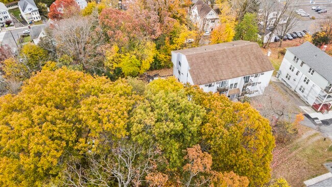 Building Photo - 23 Shirley St