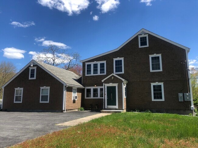 Building Photo - 218 Thurber Ave