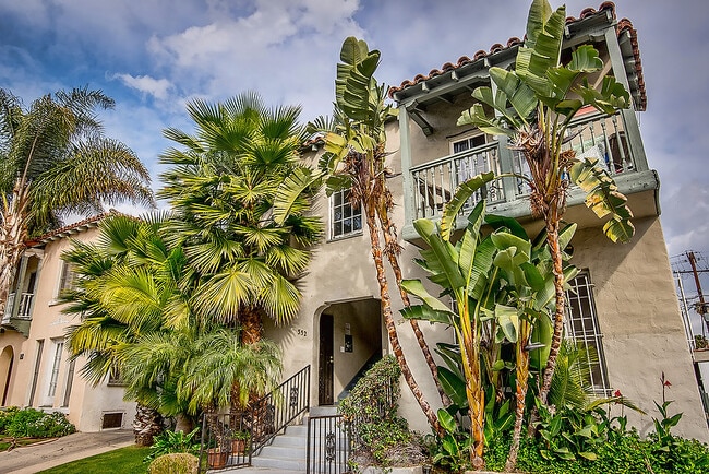 Primary Photo - gen330