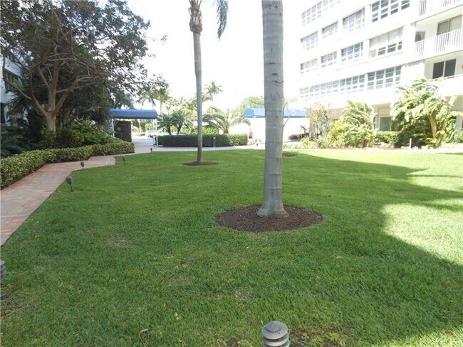 Building Photo - 1160 N Federal Hwy