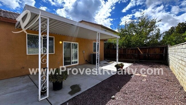 Building Photo - 14806 Shetland Ct