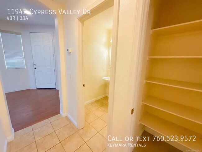 Building Photo - 11942 Cypress Valley Dr