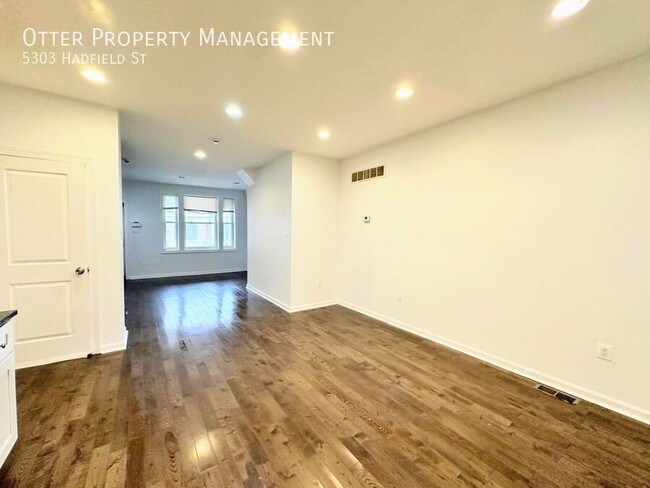 Building Photo - Lovely 3BR/1.5BA West Philly Home Washer/D...