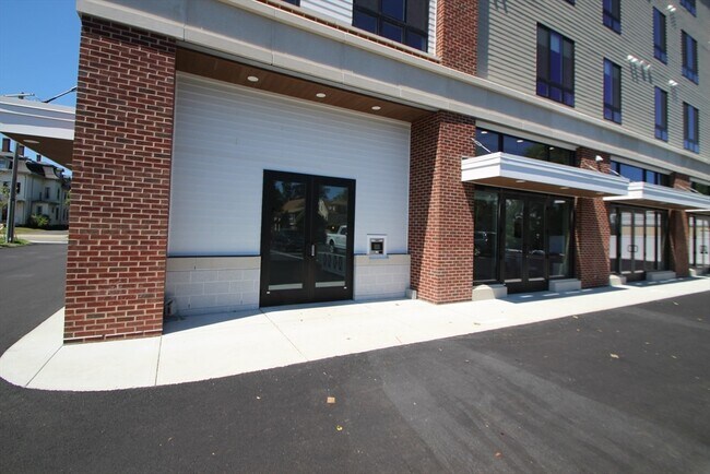 Building Photo - 629 Washington St
