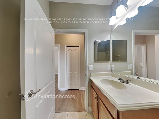 Building Photo - 4320 Stoney River Dr