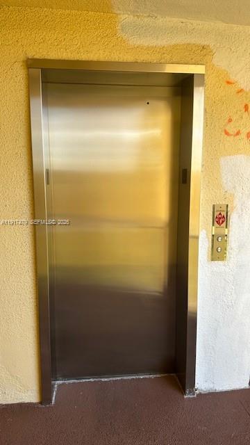 Building Photo - 8225 Sunrise Lakes Blvd