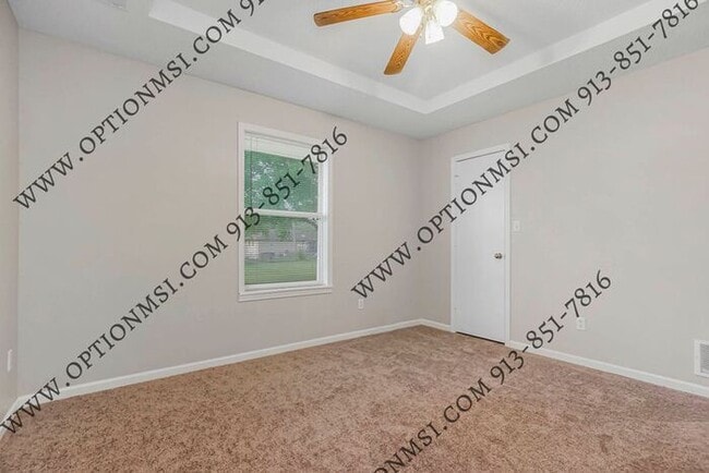 Building Photo - What a sweet ranch!
