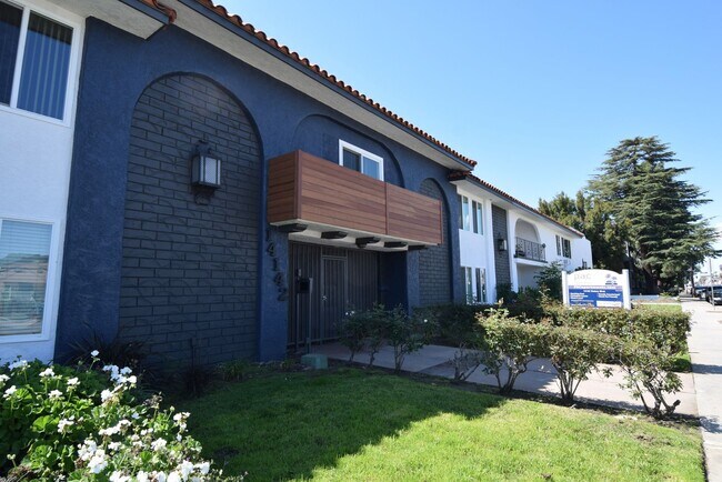 Building Photo - 14142