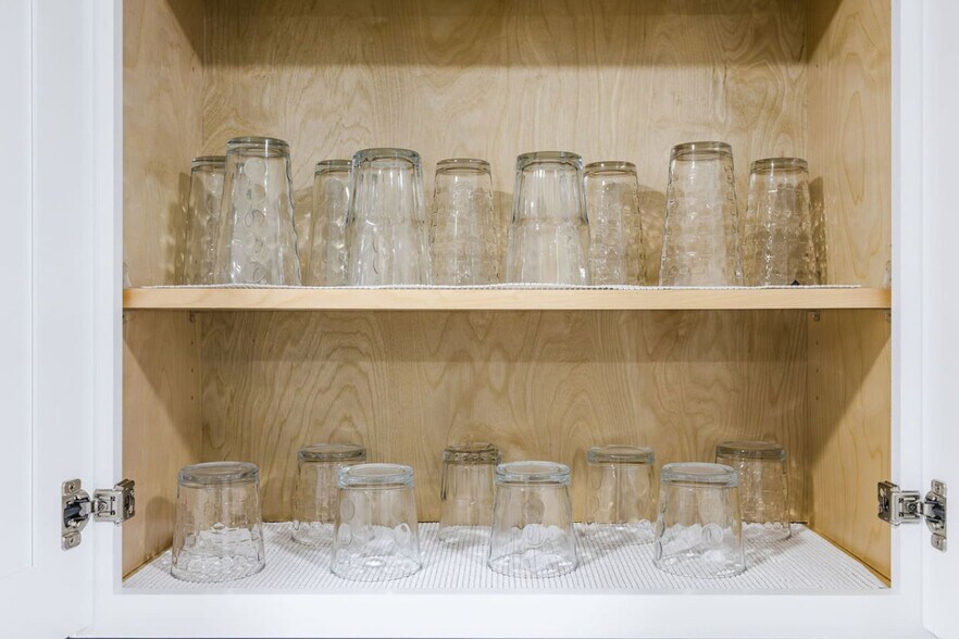 Building Photo - 1523 S East St