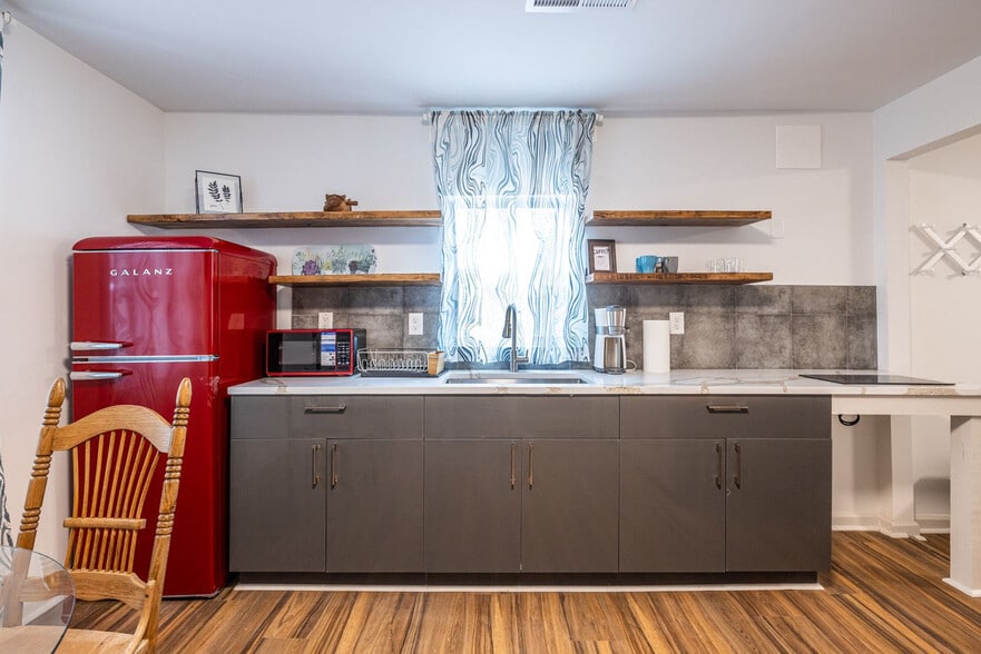 Building Photo - 4350 Welcome All Rd