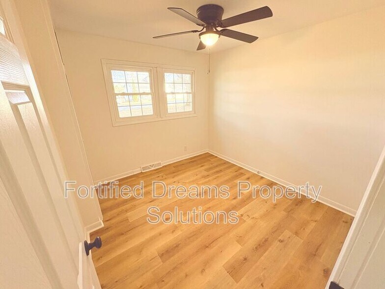 Building Photo - 1174 Perch Rd