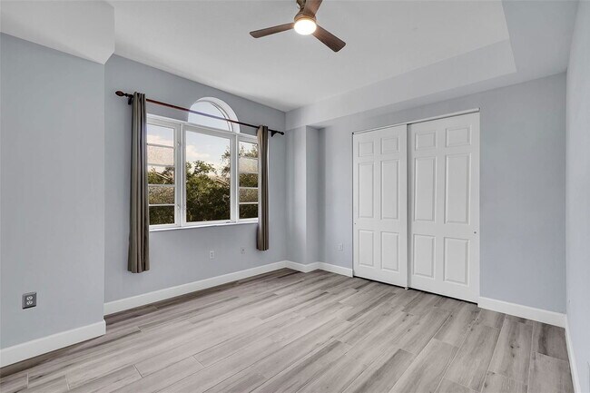 Building Photo - 1902 Coral Heights Ct