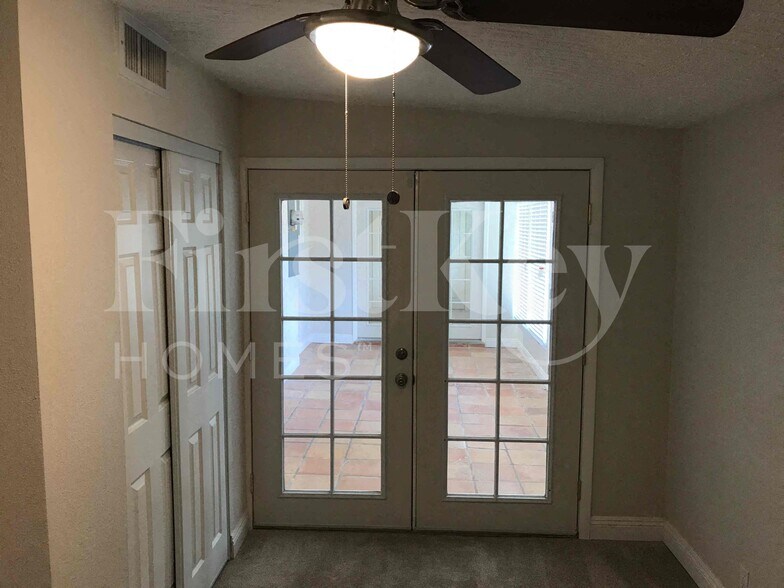 Building Photo - 7427 E McKinley St