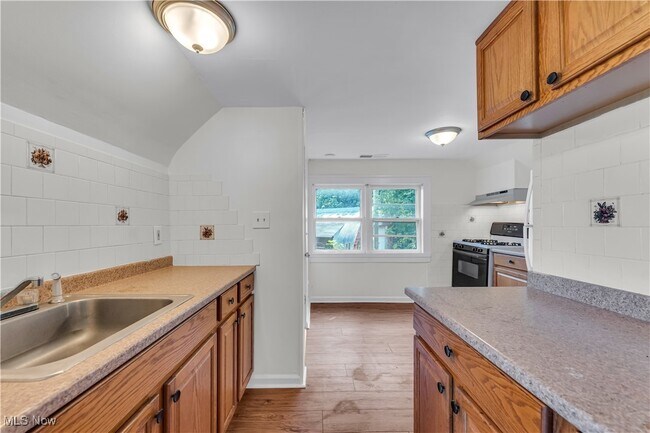 Building Photo - 3571 W 69th St