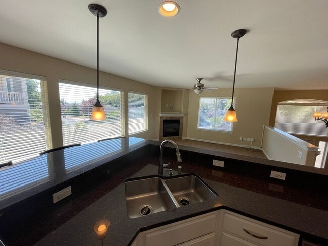 Building Photo - 3511 Cedar Glen Way