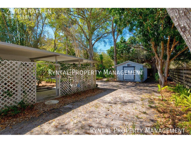 Building Photo - Sarasota Gem! Stunning 3/3.5 Home with Bac...