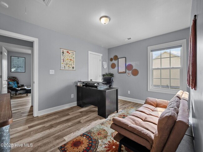 Building Photo - 309 Forbes Ln
