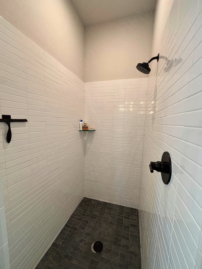 Building Photo - 1808 Durham Pk