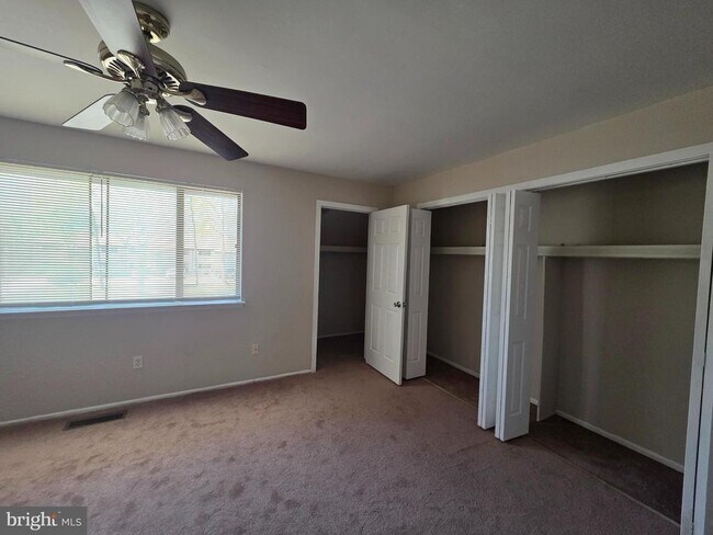 Building Photo - 2529 Cottonwood Ct