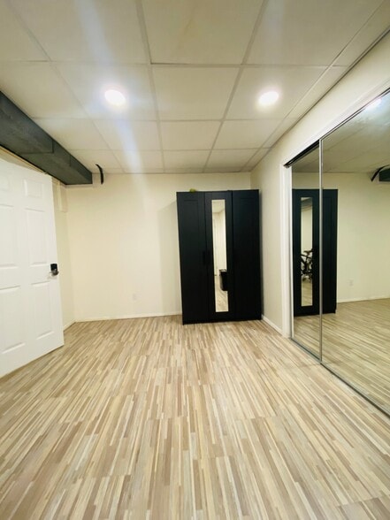 Building Photo - 5504 Q