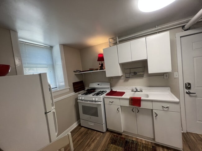 Floorplan - Avon Apartments