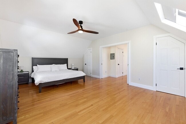 Building Photo - 30 Boardman St