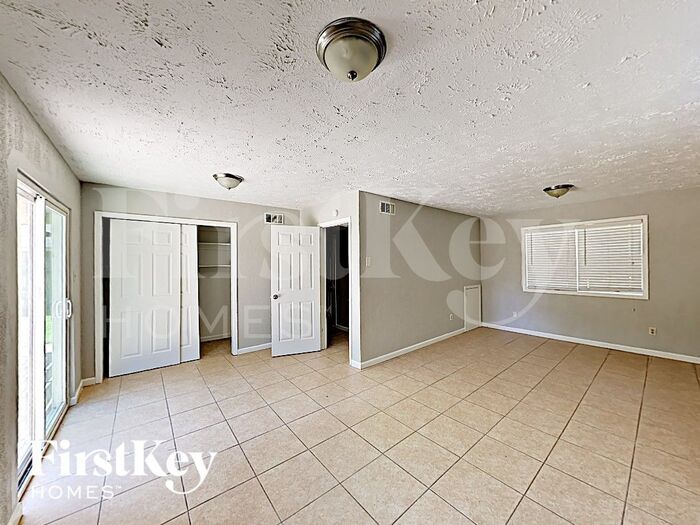 Building Photo - 18623 Bridoon Dr
