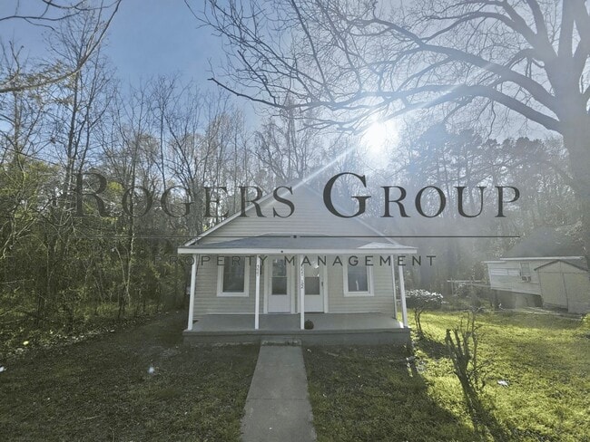 Building Photo - 557 W Spring St